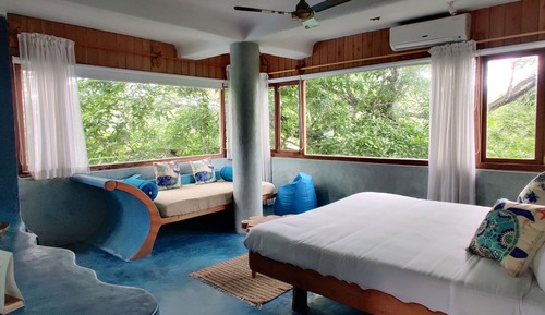 Economy Room