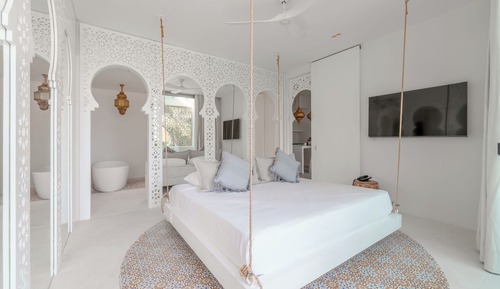 Oceanfront Grand Pool Suite