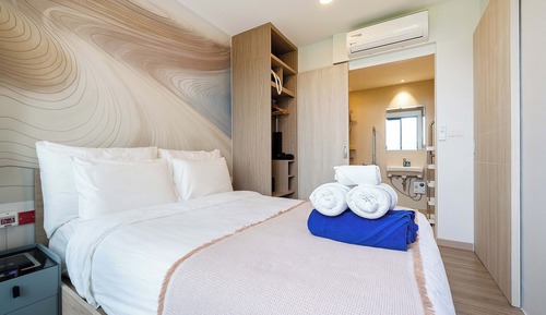 Luxury Apartment, Balcony, Golf View