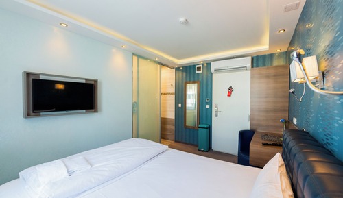 Comfort Double Room, City View