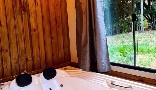 Luxury Cabin, Lake View