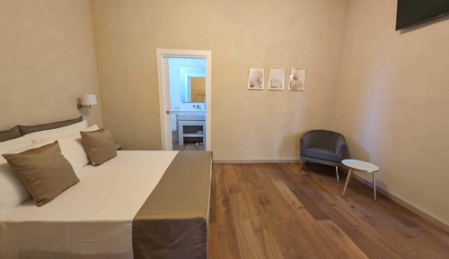 Exclusive Room