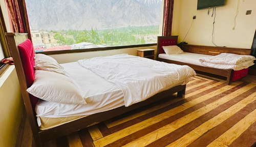 Triple Room, Mountain View
