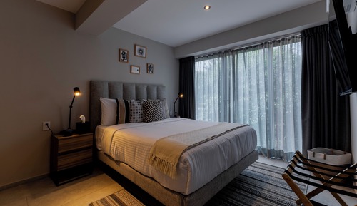 Signature Apartment, City View