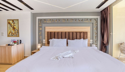 Romantic Suite, Balcony, Mountain View