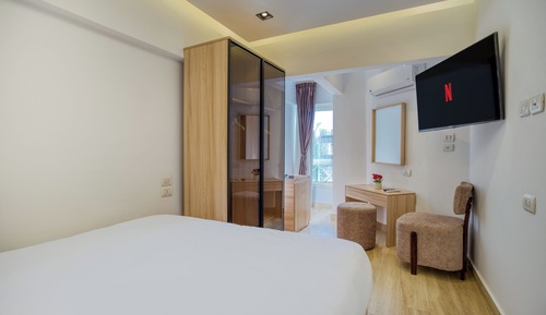 Deluxe Suite, Balcony, Mountain View