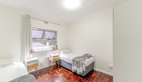 Luxury Shared Dormitory