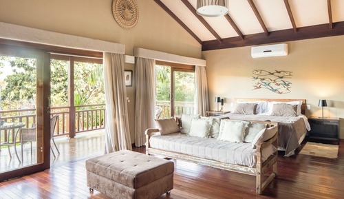 Honeymoon Suite, Mountain View