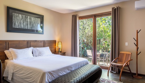 Romantic Suite, Patio, Garden View