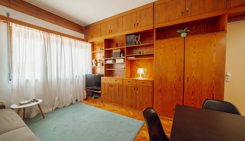 Apartment, Smoking