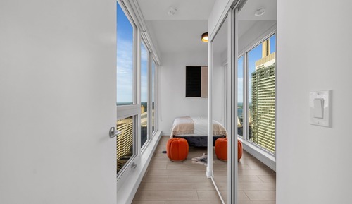 Luxury Suite, City View