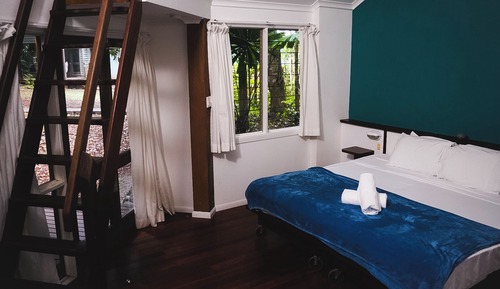 Loft, Garden View