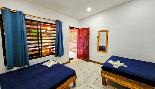 Standard Quadruple Room, Private Bathroom, Garden View