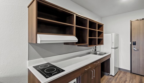 Suite, 1 Queen Bed, Accessible, Non Smoking (Transfer Shower)
