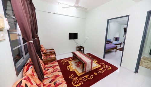 Room, 3 Bedrooms
