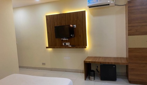 Queen Suites