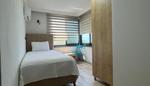 Single Room, Sea View
