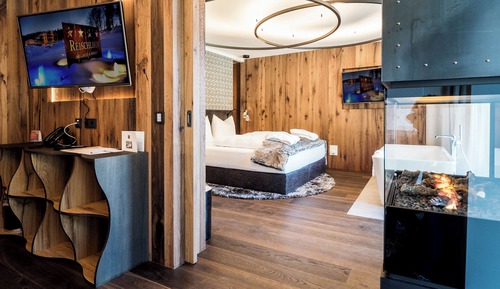 Deluxe Suite, Balcony, Pool View