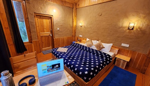 Deluxe Double Room, Valley View