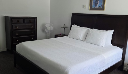 King Comfort Room