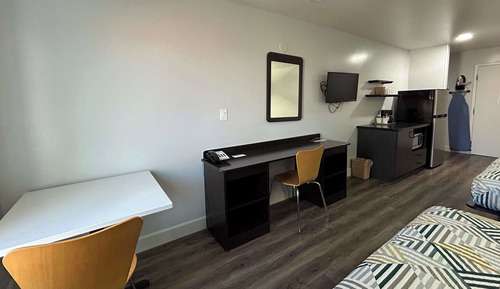 Standard Room, 2 Queen Beds, Non Smoking