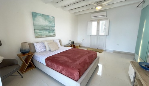 Junior Apartment, Ocean View (266 Norzagaray Apt 3)
