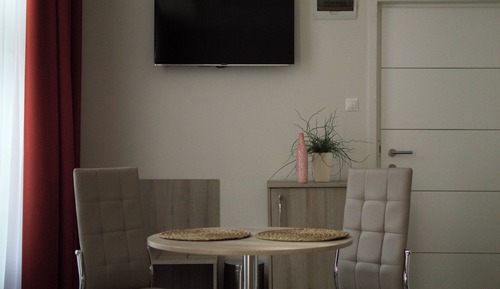 Deluxe Studio Apartment, Courtyard View