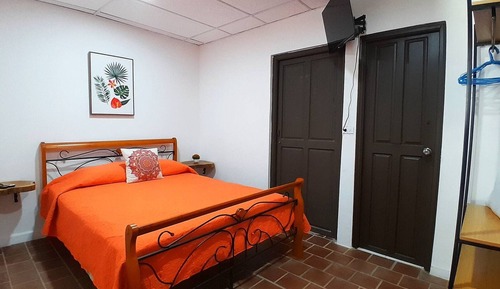 Comfort Suite, Pool Access