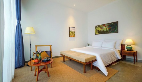 Superior Double Room with Bathtub