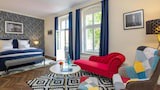 Presidential Room 2