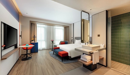 Standard Room, 1 King Bed