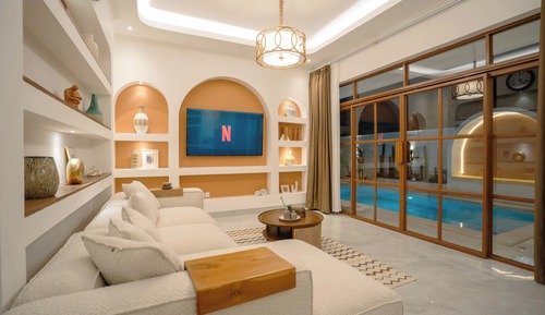 Comfort Villa, Pool View