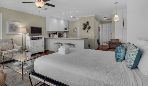Studio Suite, 1 Queen Bed, Balcony, Garden View (Hidden Beach 201 - No Pets Allowed)