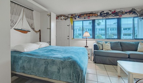 Studio Suite, Multiple Beds, Patio, Garden View (Hidden Beach 103)