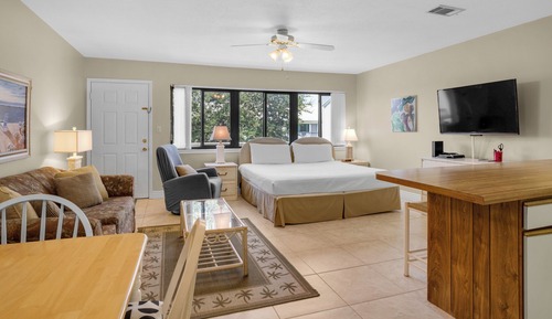Studio Suite, Balcony, Garden View (Hidden Beach 235)