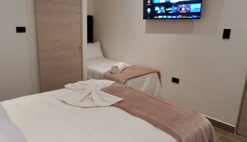 Triple Room