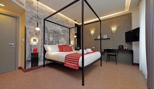 Classic Double Room, City View