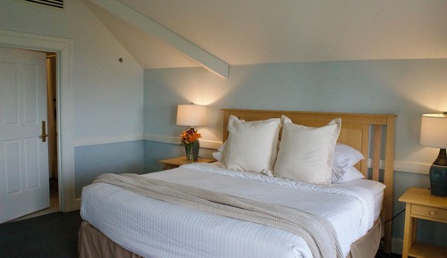 Deluxe Room, 1 King Bed, Ocean View