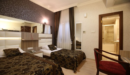 Classic Twin Room, City View