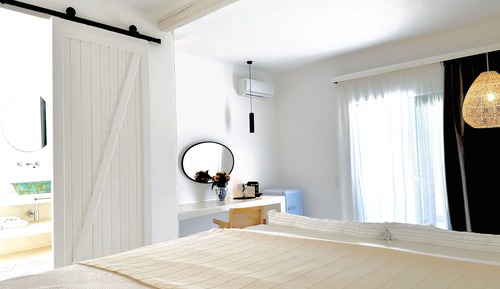 Junior Suite, Pool View
