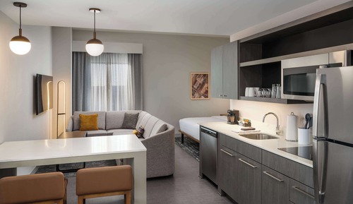 Studio Suite, 1 King Bed, Corner