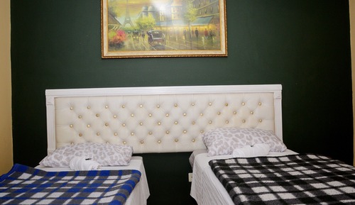 Economy Room, Private Bathroom, Park View