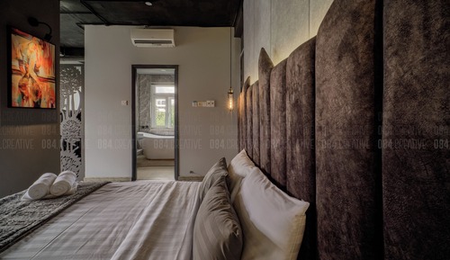 Deluxe Room, Bathtub