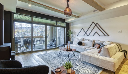 Deluxe Condo