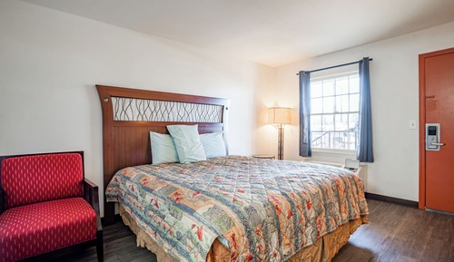 Premium Room, 1 King Bed