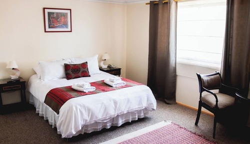 Comfort Room, City View