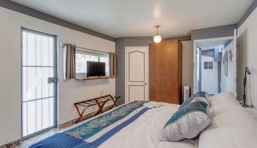 Luxury Double Room, Private Bathroom (8)