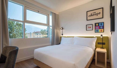 Room, 1 Queen Bed, View