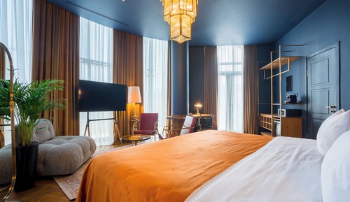 Luxury Suite, City View