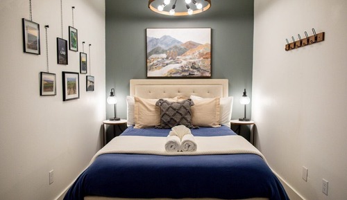 Deluxe Condo